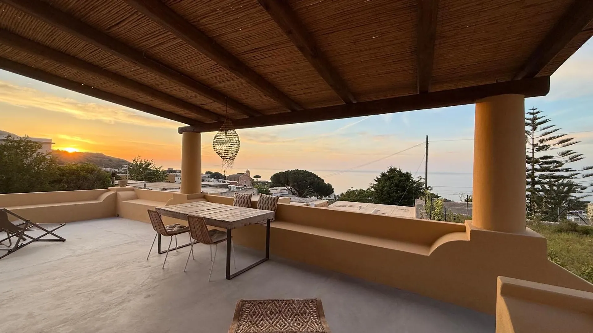 La Casuzza - Garden And Terrace Sea View Villa Malfa