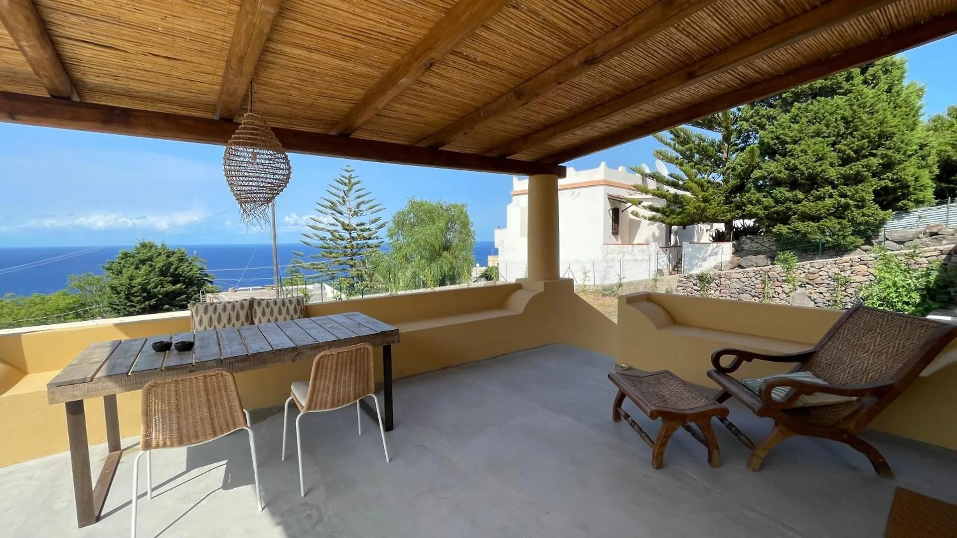 Holiday home La Casuzza - Garden And Terrace Sea View Villa Malfa